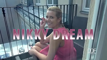 Dreams Cum True: Blonde Bombshell Gives Pov Blowjob