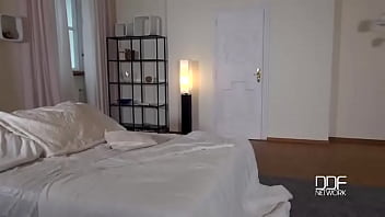 Footlong Pov Adventures - A Wanton Hottie' Bathroom Pleasures