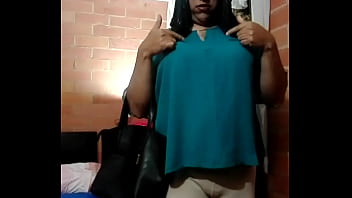 Liseth Muestra Su Trasero En Sexy Sesión Fotografica