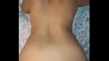 Otra Sumisa Gimiendo