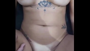 Vizinho Chupou O Cu E A Buceta Da Casadinha Que Perdeu As Contas Das Gozadas