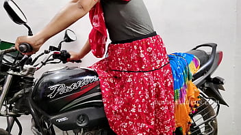 Indian Girlfriend Has Outdoor Sex With Lover