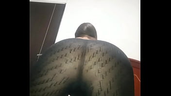 Asmr En Español - Colombiana Puta De Ojos Verdes Hindo Latina De Cameltoe Gigante Se Masturba Con Un Fan Por Video Ll... - creampie, amateur, wife, whore, big-ass, webcam, amateurs, big-tits, big-boobs, united-states, jats- - Video 1603776