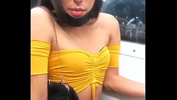 Sali Al Metro De La Ciudad Y Termine Posando Un Poco Para Las Camaras Y Me Encanto