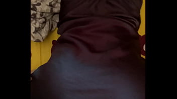 Doggi trần em váy đen m_ng to