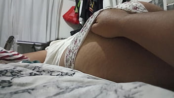 Le Acaricio Las Nalgas A Mi Esposa Y No Se Da Cuenta Que La Grabo Y La Subo A Xvideos