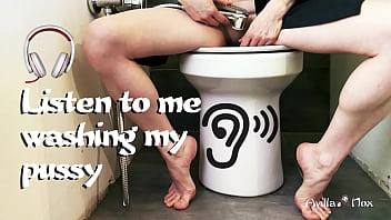 Listen To The Sultan' Wife Washing Her Pussy