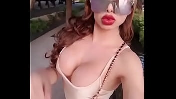 Me Encanta Como Se Me Ven Mis Grandes Senos Con Ropa Ajustada Porque Se Ven Muy Bien