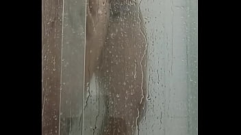 Tomando Banho Pelado