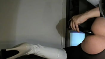 Anal Dildo Da 100 Cm Tutto Dentro