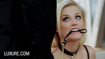 Submissive Ash Hollywood Handles 2 Men