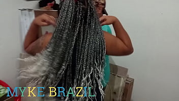 Fanny Prado Oficial1 Veja O Que Essa Gata Aprontou. O Patrão Vai Trabalhar E Deixa A Empregada Para Fazer Almoço Para O Azulejista Só E Ela Não Resistiu E Deu Pra Ele Bem Gostoso Enquanto O Patrão Est