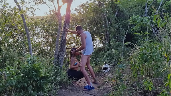 Levei A Sobrinha Da Empregada Gravida Para O Matagal