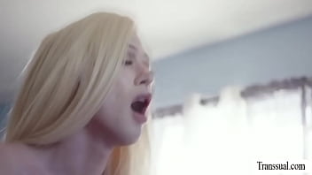 Slut Tbabe Jenna Gargles Gets Barebacked