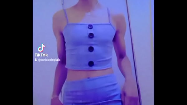 Tania Colegiala En Faldita