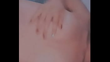 Almita Y Sus Grandes Tetas