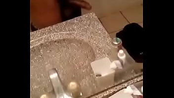 Rayluvhoes Gets The Weekend Started