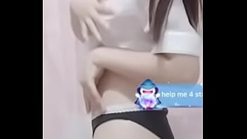 Gái xinh tới mùa nứng khoe vú , m_ng , lồn để tìm cặc chịch p2