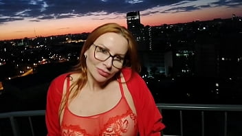 Milf Sucked Off In An Elevator