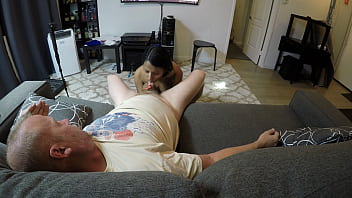 Mandy Mynxx Oral Couch Pov