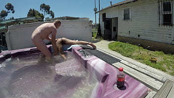 Dayanara Naked Hot Tub Left 3