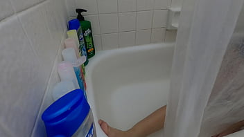 Candy Cruise Bathtub Left 2