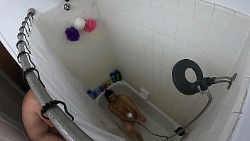 Candy Cruise Bathtub Main 1