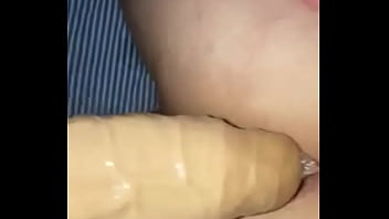 Jugando, Uruguay, Pasivo, Casado - Unknown - 2025 - Wild - Performance - Video 1560099