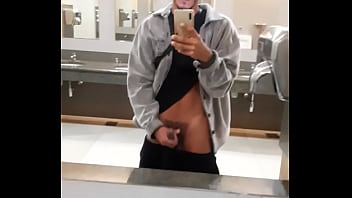 Gozando No Banheiro Do Shopping - cum, outdoor, public, gozada, black-cock - Video 1403483