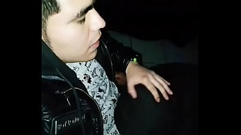 Después De Tomarme Unas Cervezas Me Fui A Unas Cabinas A Coger