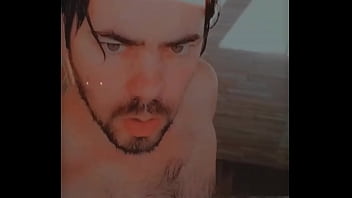 Me Divertindo No Banho