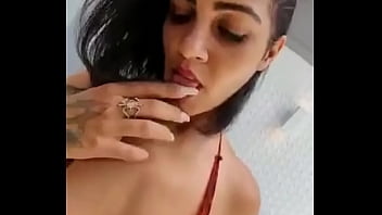 Seduzindo Para Uma Punheta Gostosa.