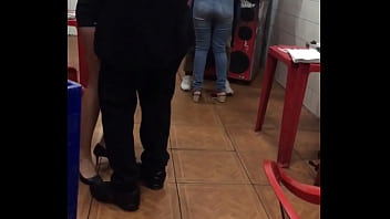 Minha Mulher Puta Dançando De Micro Vestido Num Buteco