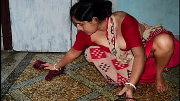 Everbest Desi Big Boobs Maid Xxx Fucking With House Owner Absence Of His Wife - Bengali Xxx Couple
