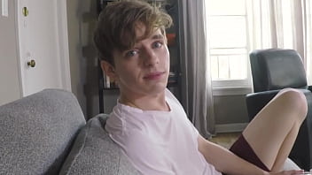 Alex Sucks Dean' Dick And Lets Him Fuck Raw In His Virgin Hole - (zach Brenton And Alex) - Crush