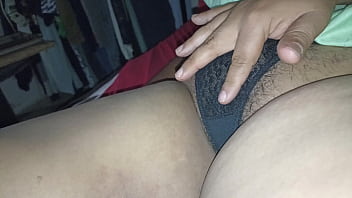 [karmico][mañanero] Camel Toe De Mi Esposa De Madrugada La Grabo Sin Que Se De Cuenta 4k