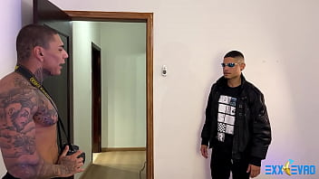 O que eu fazia antes do porn_... Assista o vídeo!