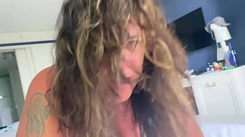 Vampyra1 - Hotwife Pillow Humping In Bahamas