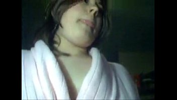 Amateur Hot Chubby Babe Masturbating With Phone