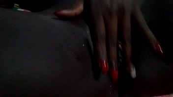 A Preta Da Bucetinha Carnuda E Toda Gozada E Do Grelão Toda Rosinha Por Dentro