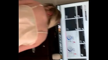 Sexy Blonde Milf - blonde, milf, amateur, big-tits, reverse - Video 1560422