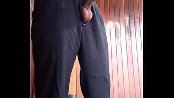 Mostrando Mi Verga Antes De Ir A Trabajar