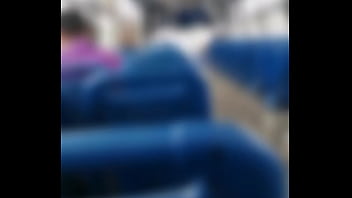 Le Dejo Tocar En El Bus. Lo Mamo En El Mirador. Y Terminan Cogiendome En El Cuarto