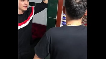 La Mujer De Mi Hermanastro Le Gusta Comerse Mi Polla