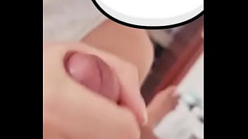 Punheta Na Sala Da Mãe Dela