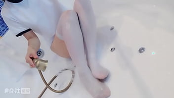 丝袜, 嫩妹, 湿身 - Unknown - 2025 - Passionate - Show - Video 1554082