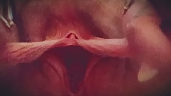 Large Meaty Pussy Lips Stretched And Played With