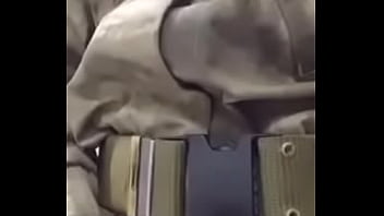 Policía Se Masturba Mientras Trabaja