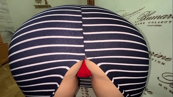 Big Tight Ass Of An Old Milf Begs For Anal Sex Herself