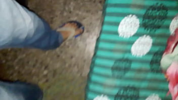 Soti Hui Mami Ki Panty Utar Ke Gaand Dekhi